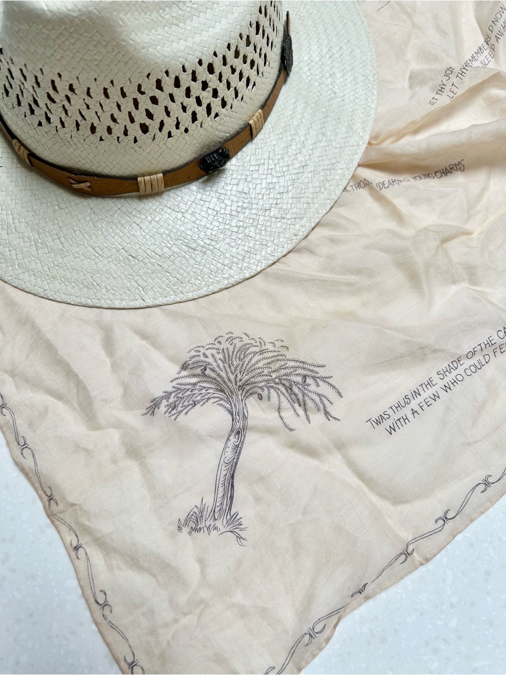 RARE Bermuda Propical Vintage Beige Cotton Scarf with Brown Printed Illustration - Picture 3 of 9